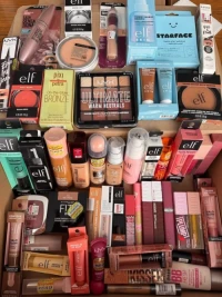 Wholesale Cosmetics Pallets – Mixed Branded Beauty & Personal Care Products
